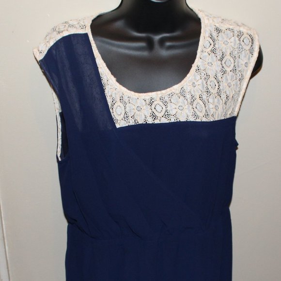 The clothing company casual dress size L - Picture 3 of 5